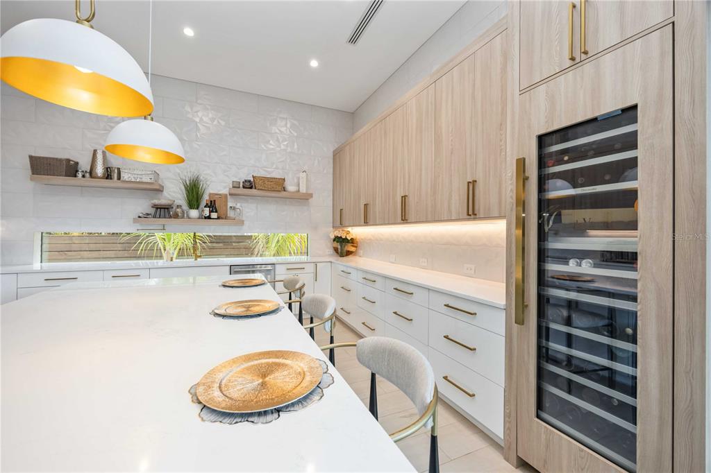 2314 Prospect Street Sarasota, FL 34239 - Photo 9 of 33