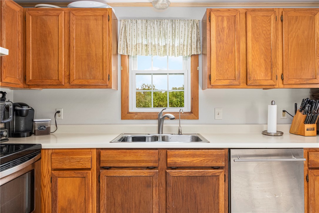 21 Laurel Road Charlestown, RI 02813 - Photo 20 of 43