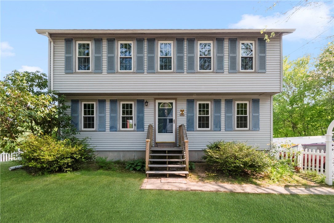 21 Laurel Road Charlestown, RI 02813 - Photo 3 of 43
