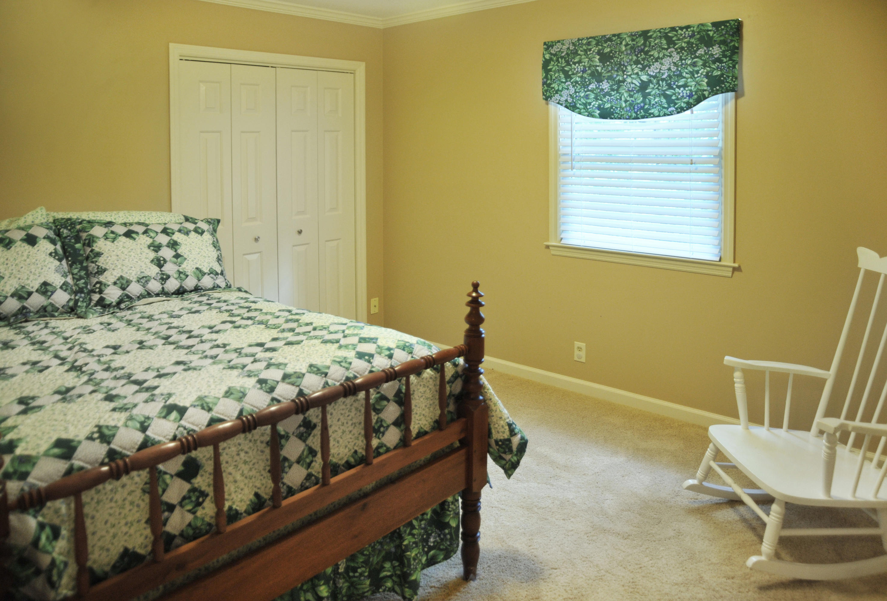 8609 Nubbin Ridge Road Knoxville, TN 37923 - Photo 12 of 19 Bedroom 3