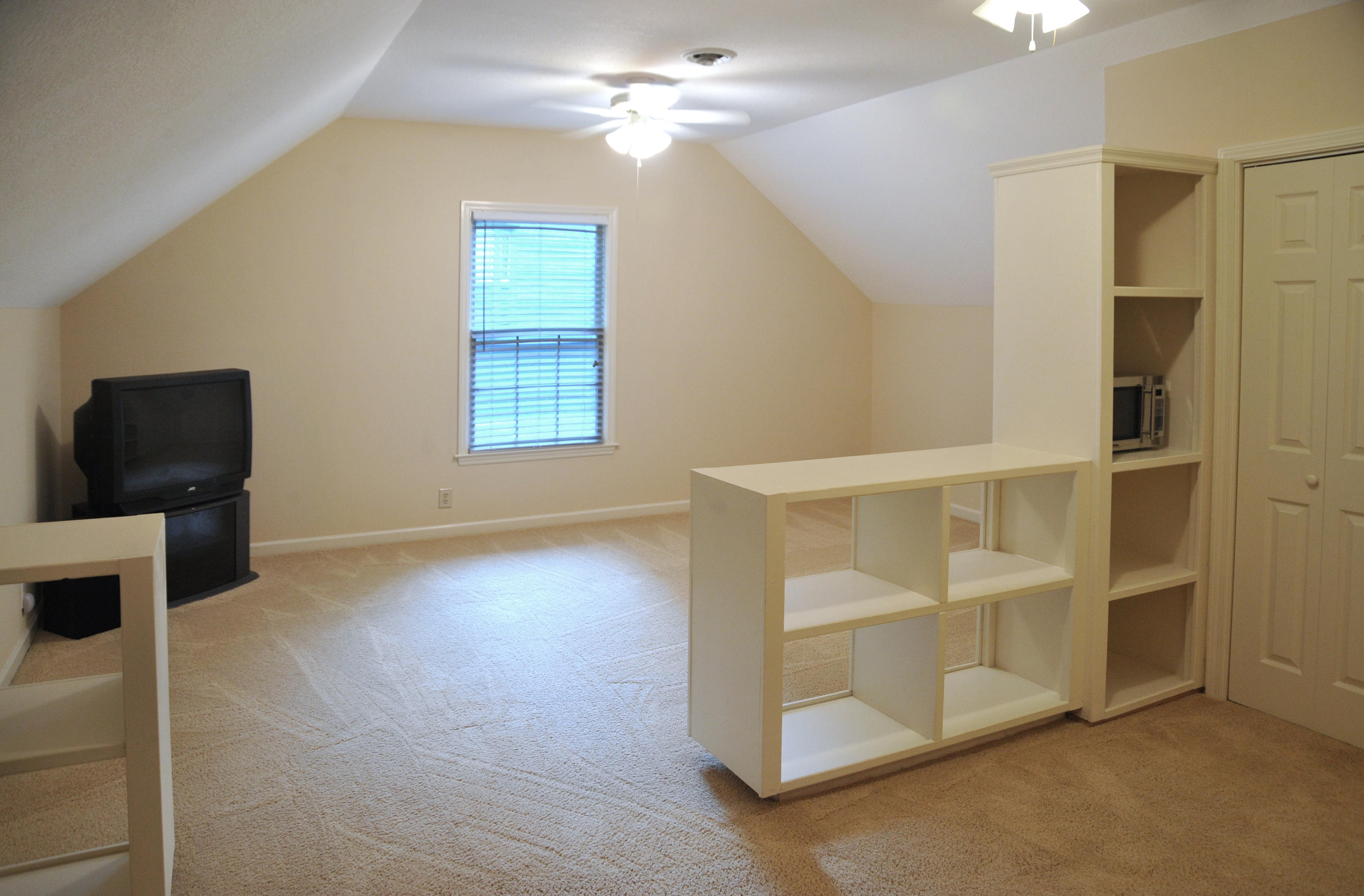 8609 Nubbin Ridge Road Knoxville, TN 37923 - Photo 9 of 19 Bonus Room