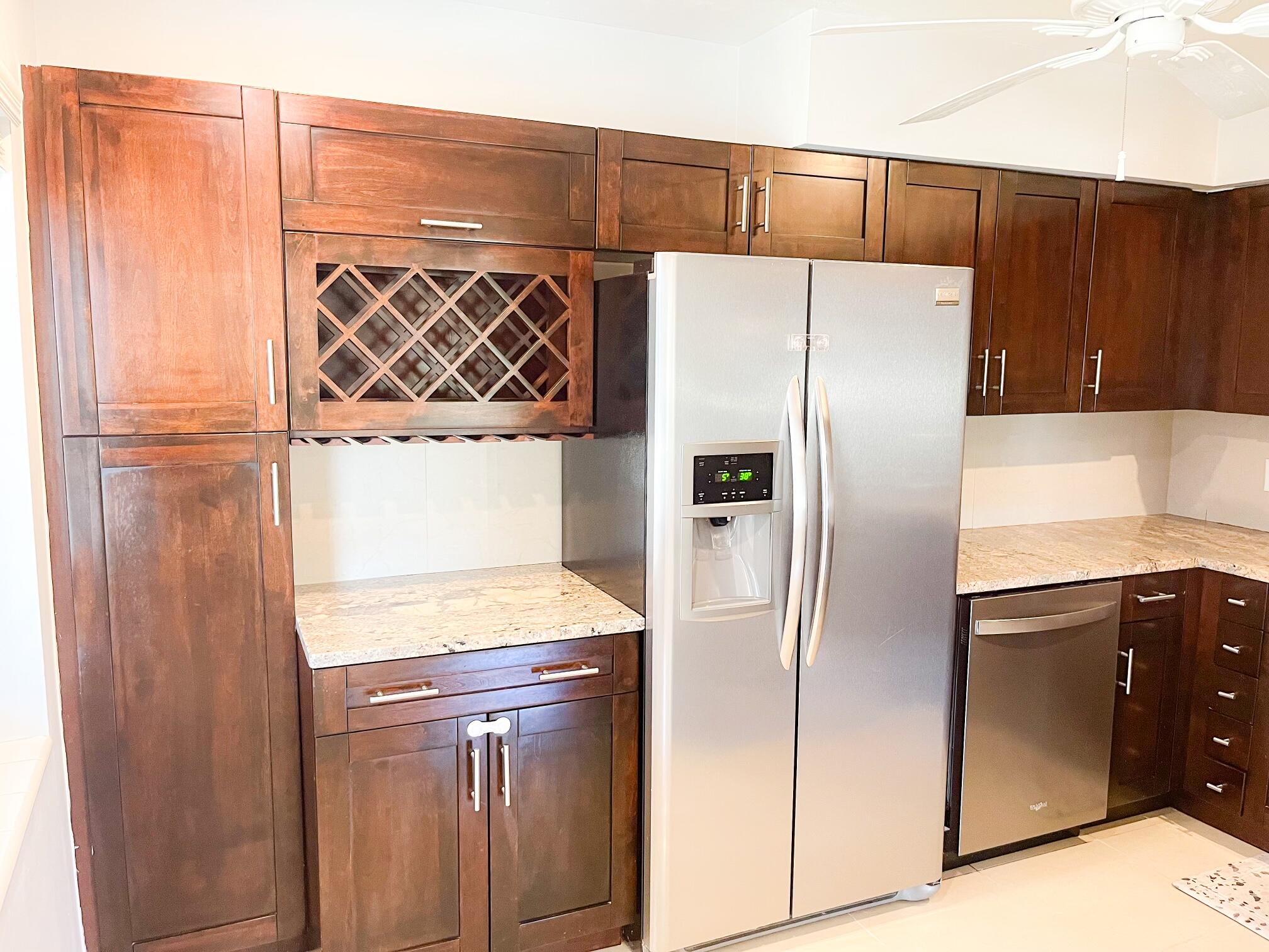 3860 Northeast 21st Way, Unit 39 Lighthouse Point, FL 33064 - Photo 18 of 38 B06D1380-9FDA-4C35-A5A8-7E7262D83C12