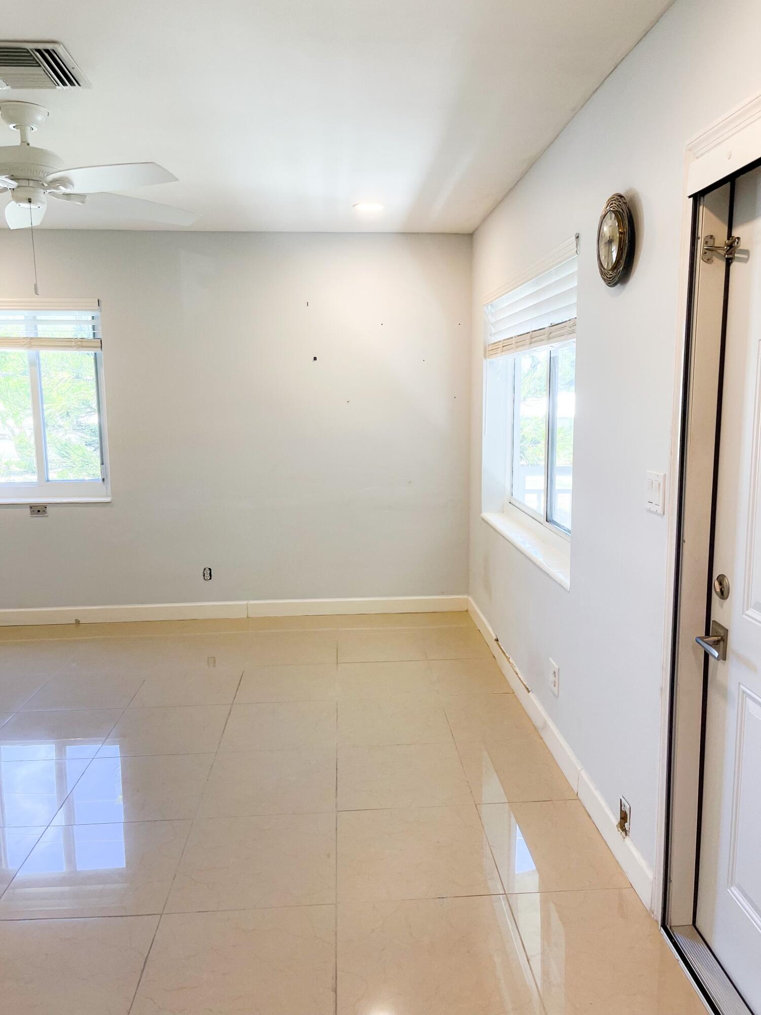 3860 Northeast 21st Way, Unit 39 Lighthouse Point, FL 33064 - Photo 23 of 38 F47BEE7E-FFED-4991-834F-49645FFE5F13