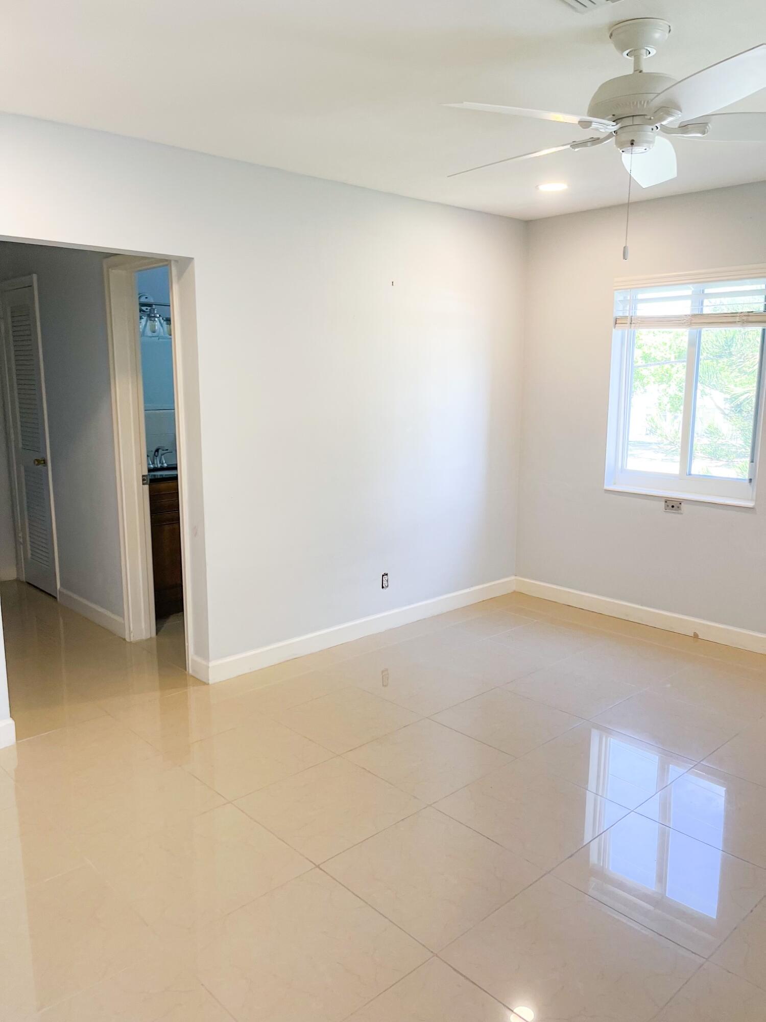 3860 Northeast 21st Way, Unit 39 Lighthouse Point, FL 33064 - Photo 28 of 38 B8768F74-D547-4064-B782-E9AF86BAF4E7