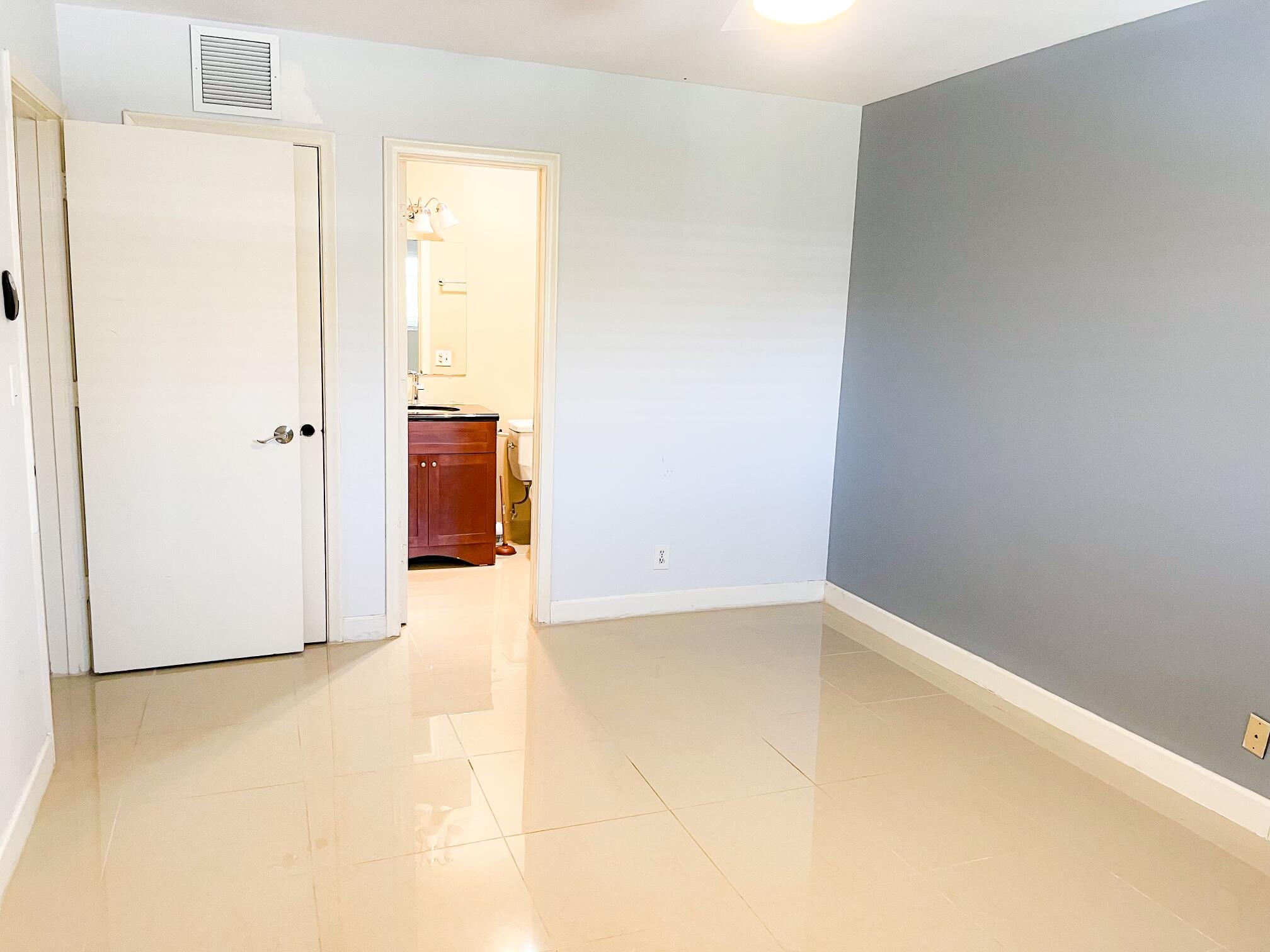 3860 Northeast 21st Way, Unit 39 Lighthouse Point, FL 33064 - Photo 30 of 38 4B93658F-F8DA-41B9-B6F8-2CDDFC21653D