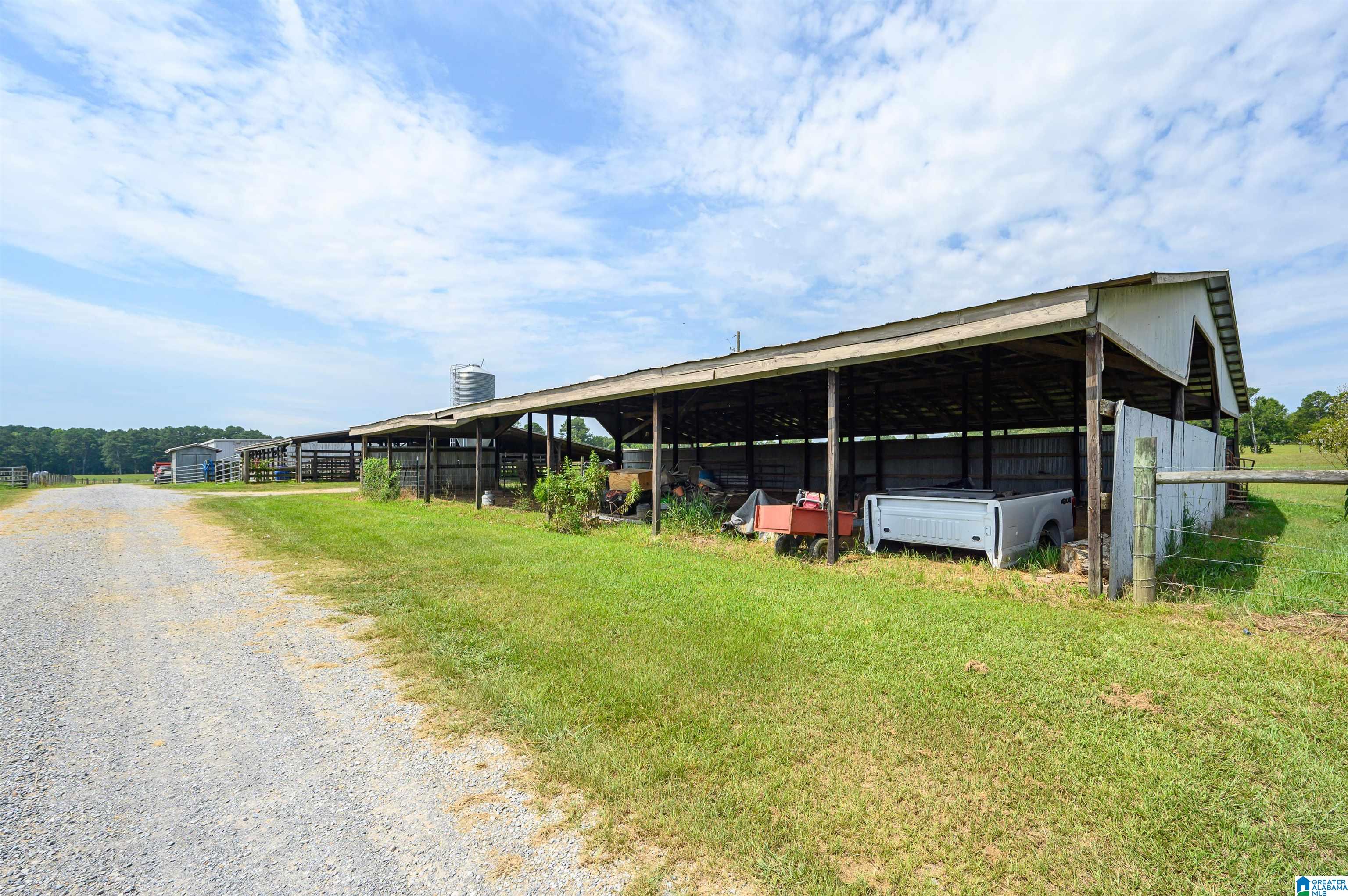 1498 Sun Valley Road Harpersville, AL 35078 - Photo 15 of 35