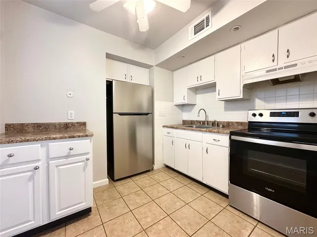 $925 | 7500 Morgan Ford Road, St. Louis, MO 63116