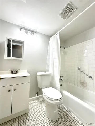 $925 | 7500 Morgan Ford Road, St. Louis, MO 63116