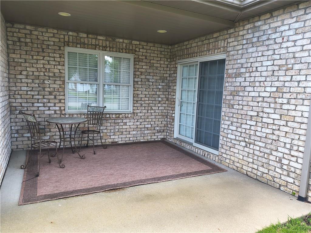 3701 Tudor Drive Butler, PA 16001 - Photo 5 of 30 Partial covered & also open area