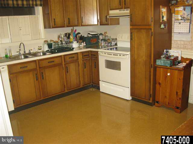 1000 Locust Grove Road York, PA 17402 - Photo 11 of 14 Gallery Image 11