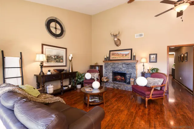 $698,000 | 8541 Circle R Course Lane, Escondido, CA 92026