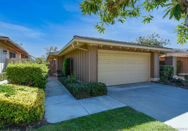 $698,000 | 8541 Circle R Course Lane, Escondido, CA 92026