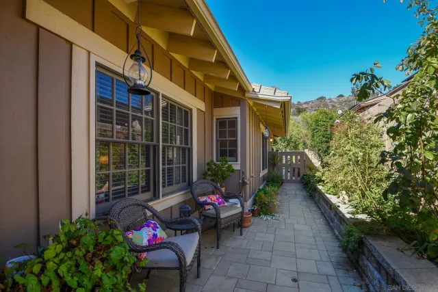 $698,000 | 8541 Circle R Course Lane, Escondido, CA 92026