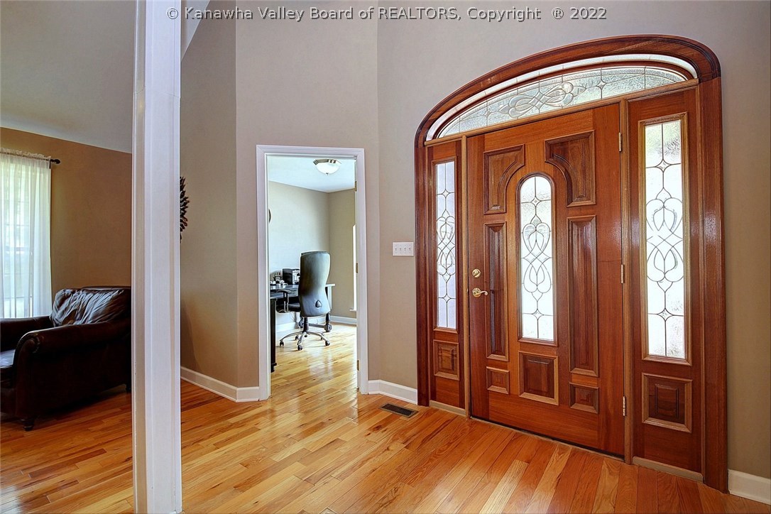 147 Ranger Lane Charleston, WV 25309 - Photo 7 of 30 Gallery Image 7