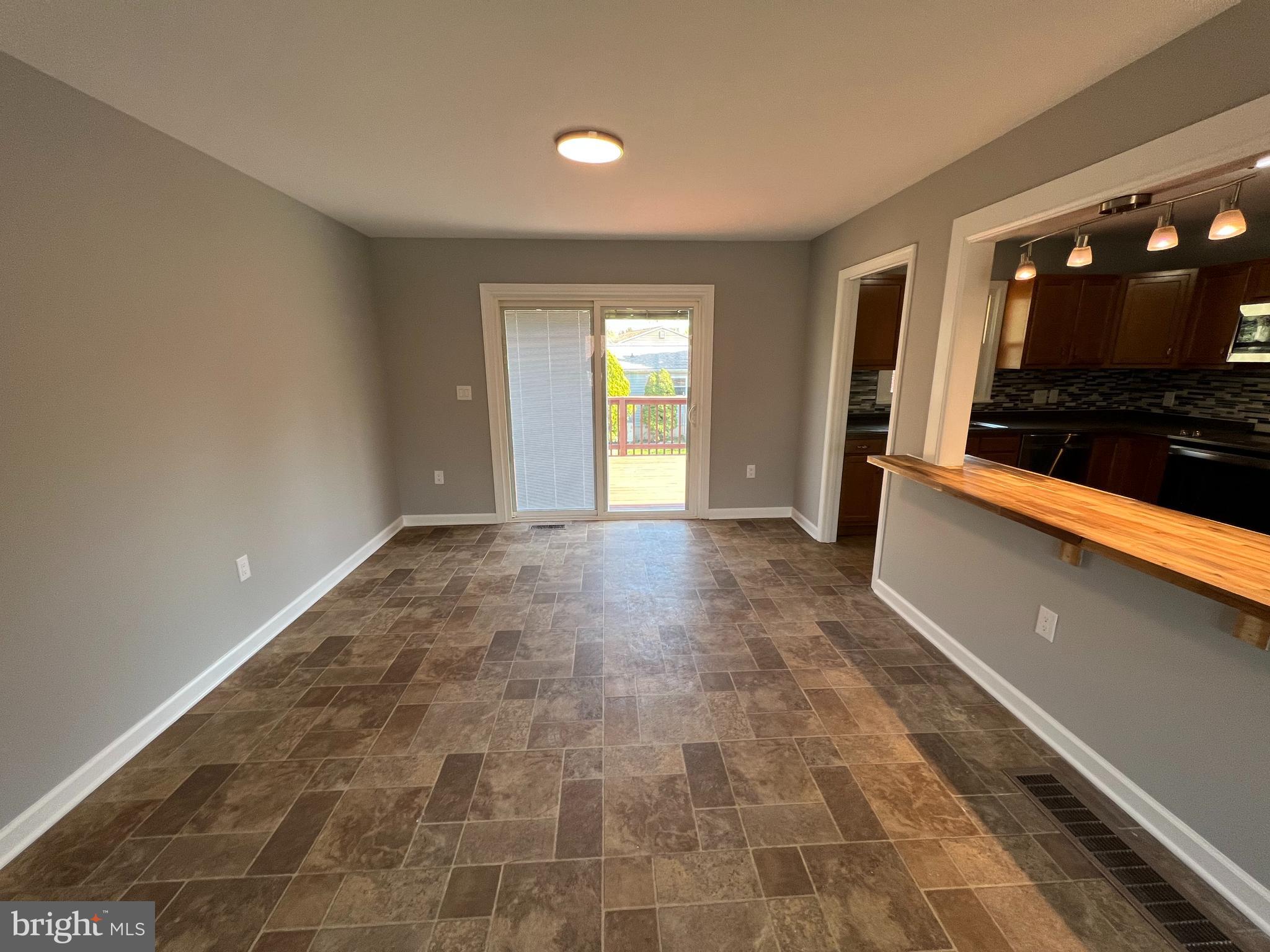3445 Edenbridge Road York, PA 17402 - Photo 8 of 17 Gallery Image 8