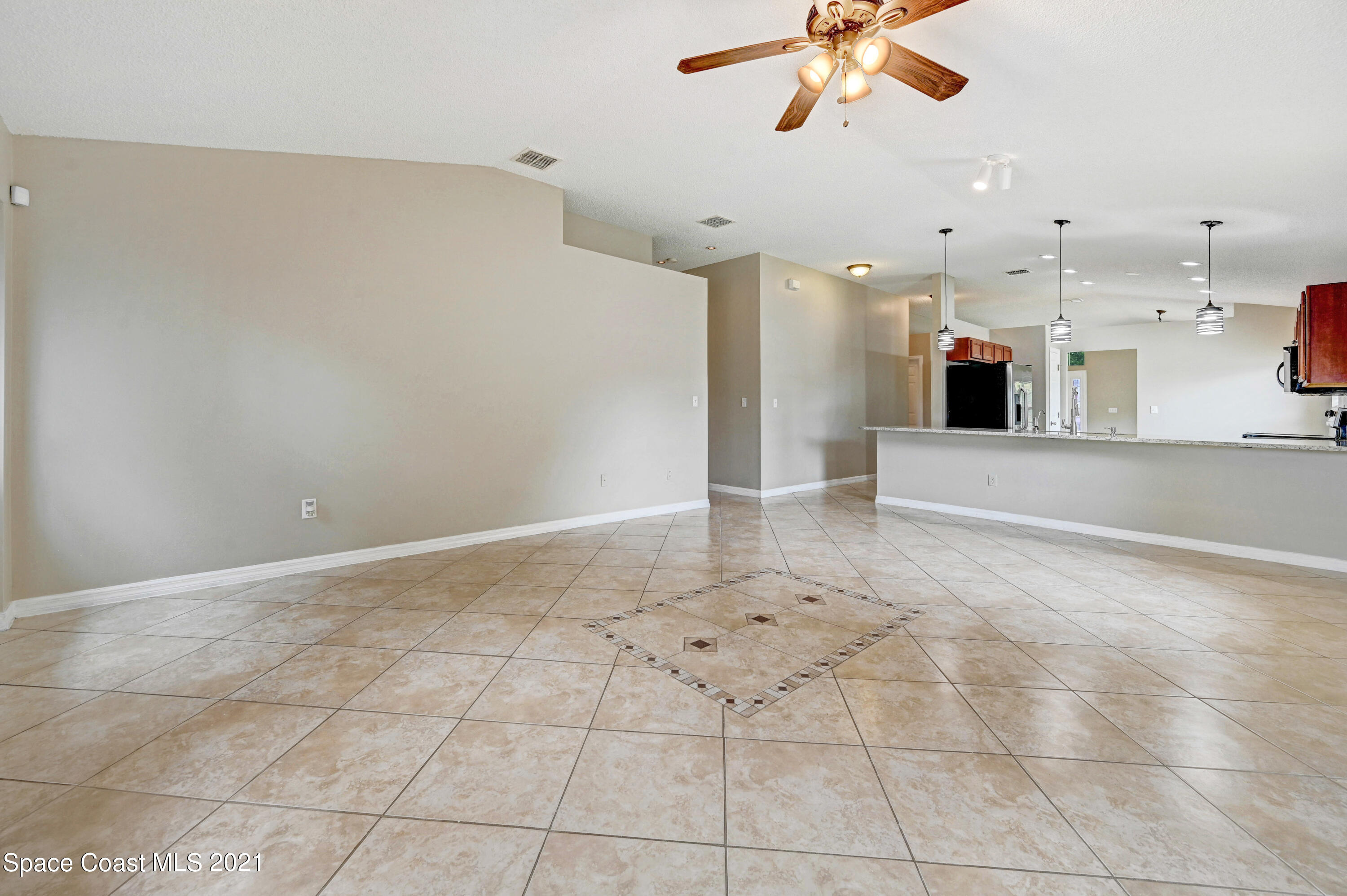 707 Atlantis Road Southeast Palm Bay, FL 32909 - Photo 14 of 26 DSC_1271