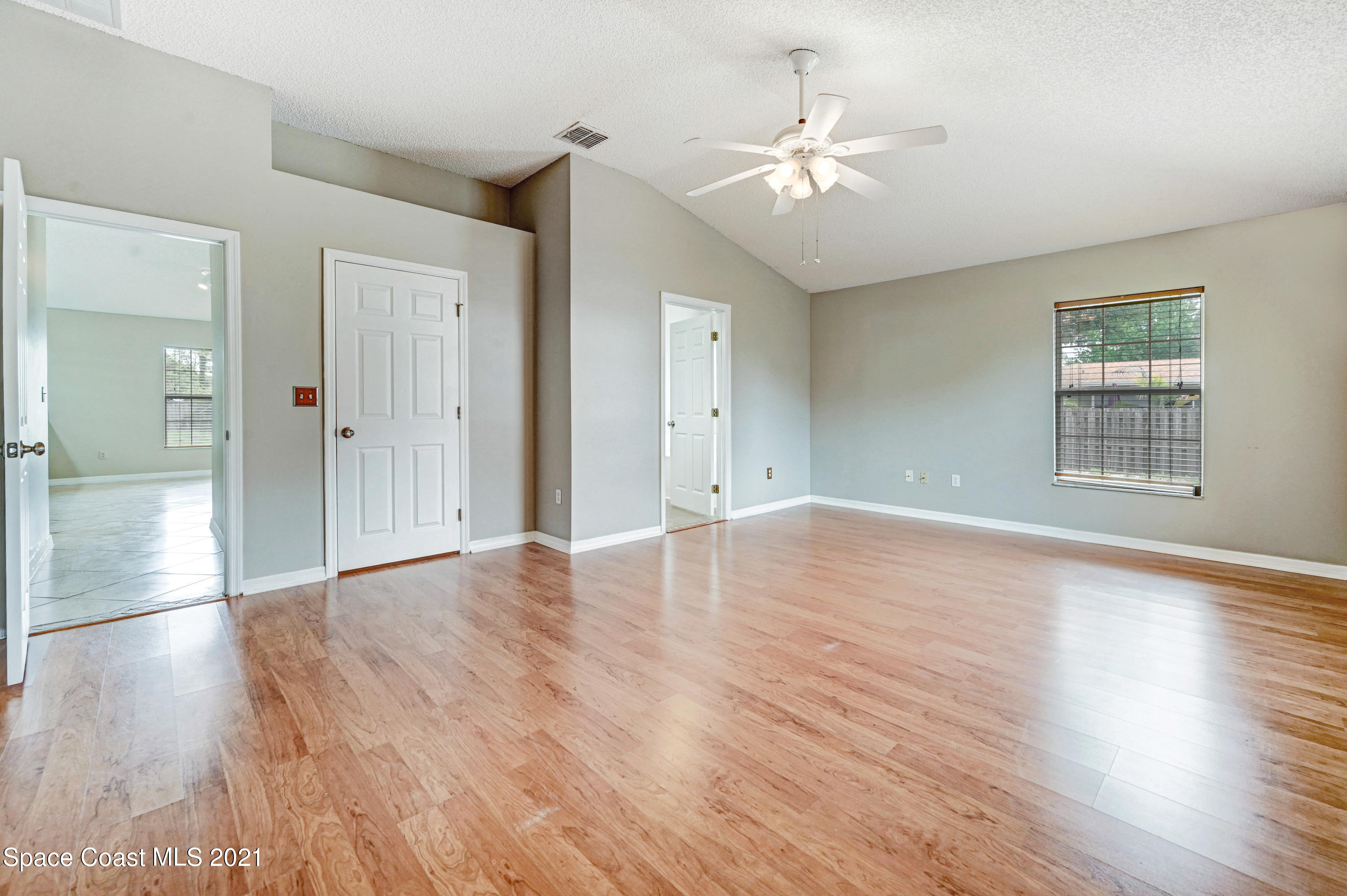 707 Atlantis Road Southeast Palm Bay, FL 32909 - Photo 16 of 26 DSC_1277
