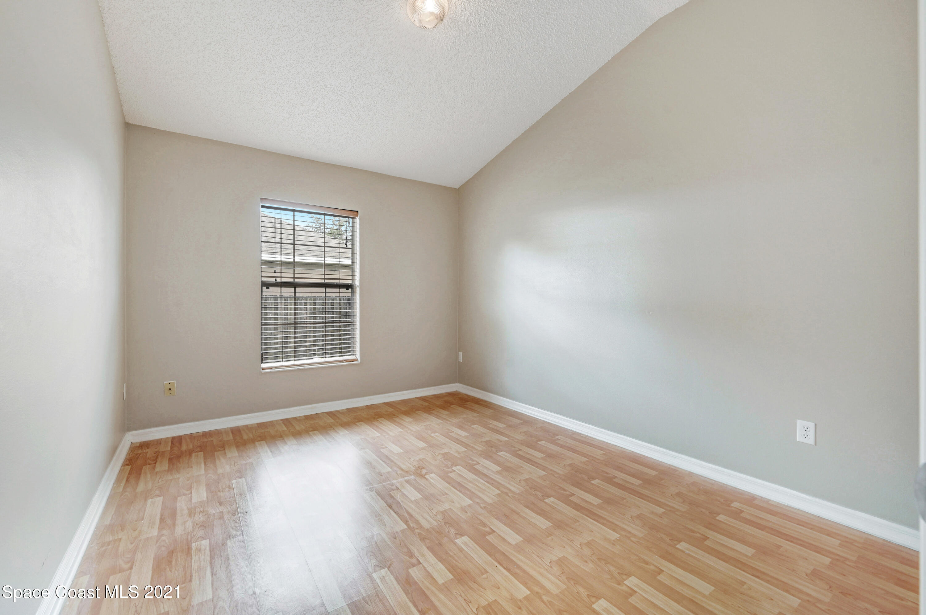 707 Atlantis Road Southeast Palm Bay, FL 32909 - Photo 19 of 26 DSC_1286