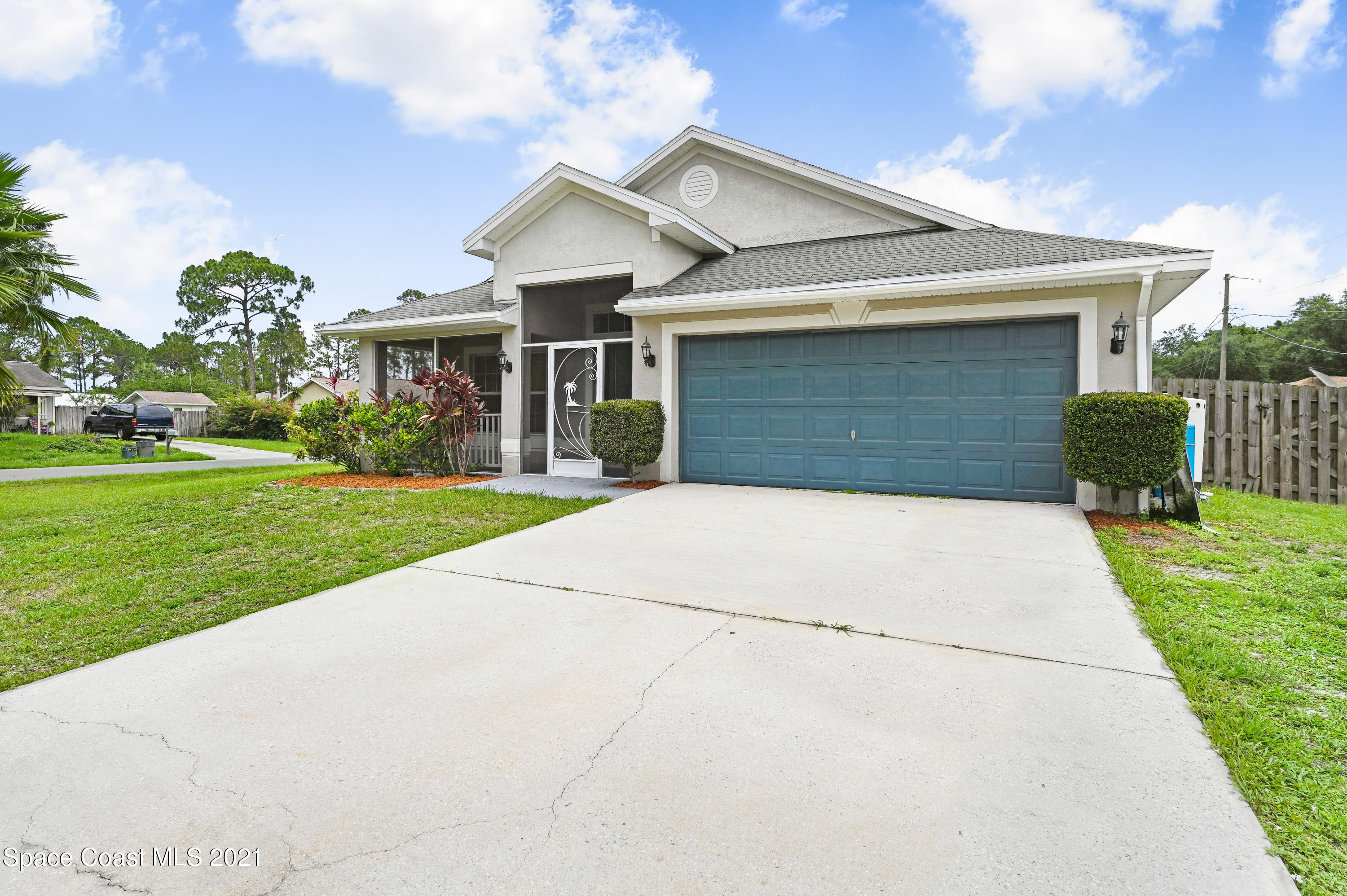 707 Atlantis Road Southeast Palm Bay, FL 32909 - Photo 23 of 26 DSC_1217