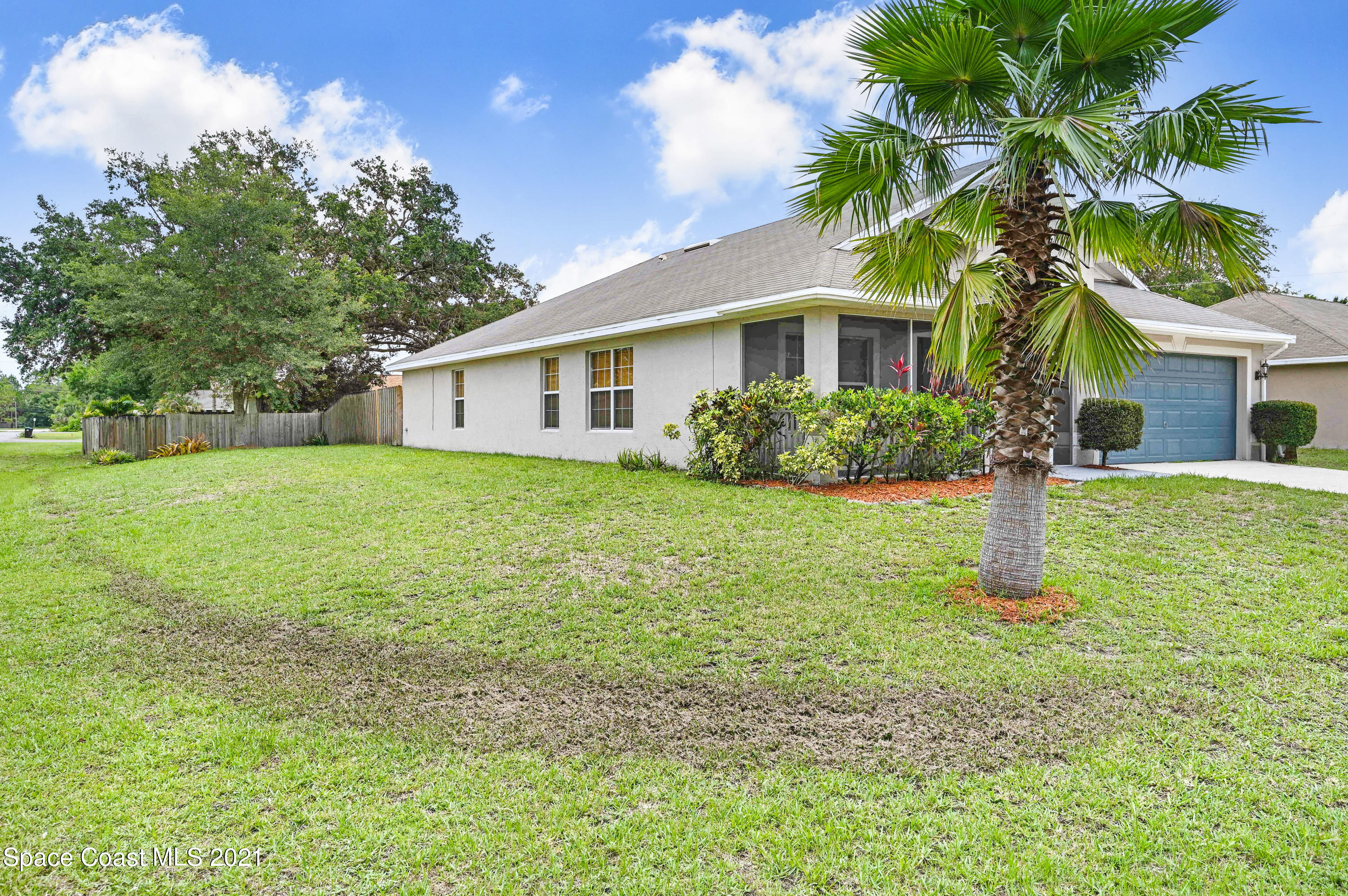 707 Atlantis Road Southeast Palm Bay, FL 32909 - Photo 26 of 26 DSC_1223
