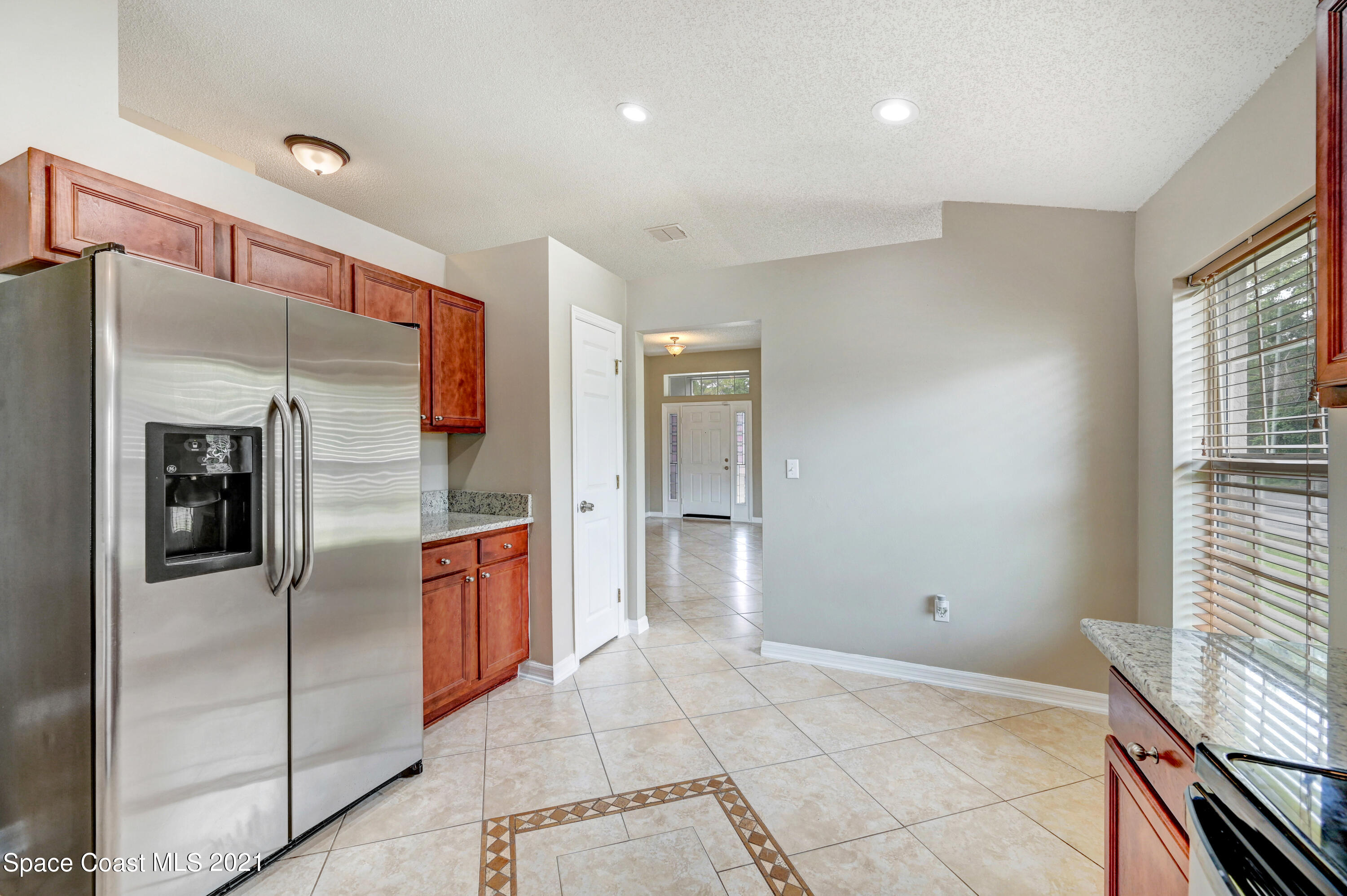 707 Atlantis Road Southeast Palm Bay, FL 32909 - Photo 10 of 26 DSC_1259