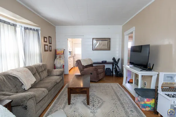 $169,900 | 1405 Neosho Street, Emporia, KS 66801