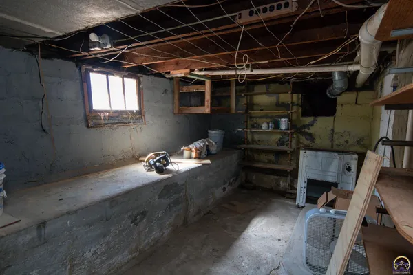 $169,900 | 1405 Neosho Street, Emporia, KS 66801