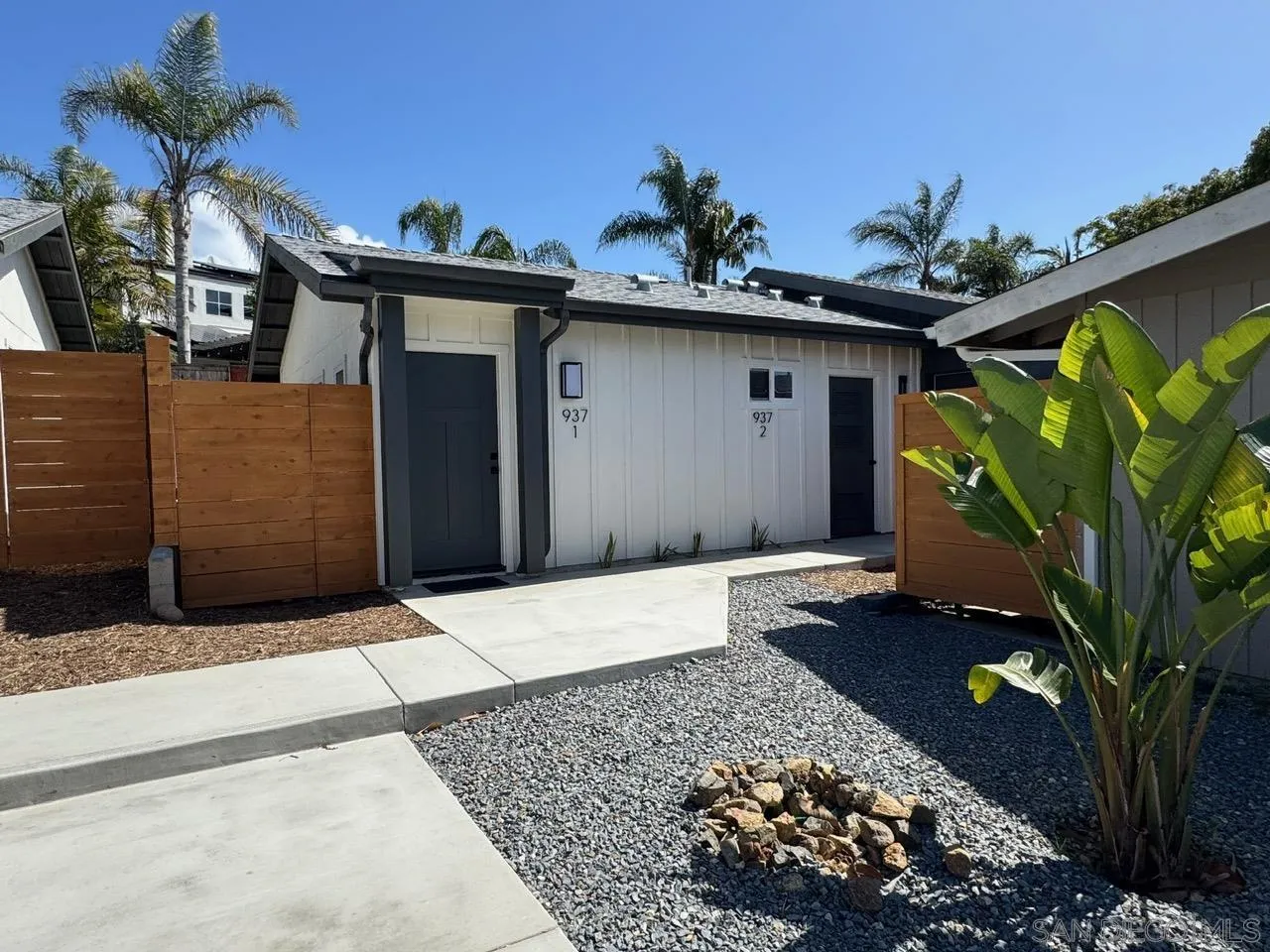 931-937 Regal Road Encinitas, CA 92024 - Photo 2 of 24