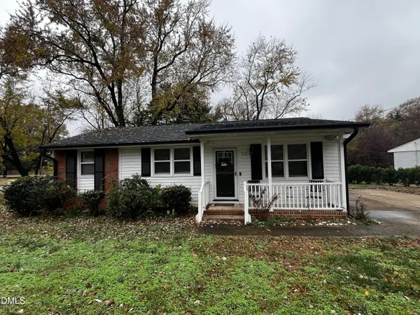 $1,725 | 712 Hadley Road, Raleigh, NC 27610