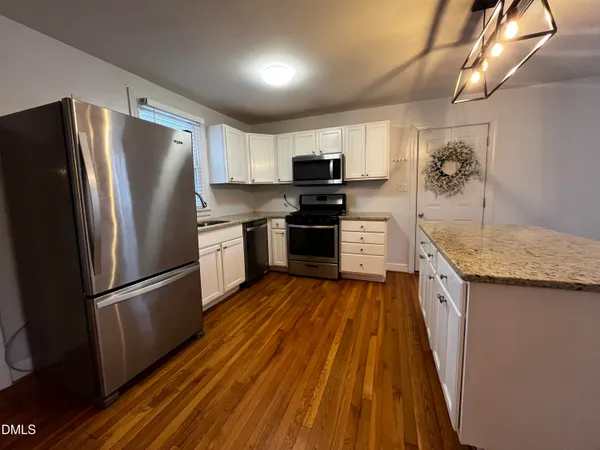 $1,725 | 712 Hadley Road, Raleigh, NC 27610
