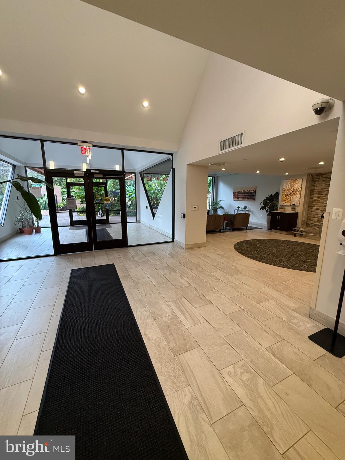 1301 North Courthouse Road, Unit 910 Arlington, VA 22201 - Photo 15 of 17 Building Lobby