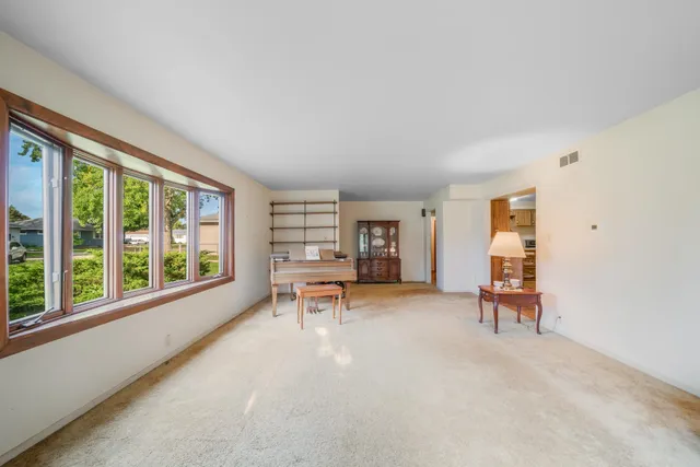 $255,000 | 308 East Mc Williams Street, Fond du Lac, WI 54935