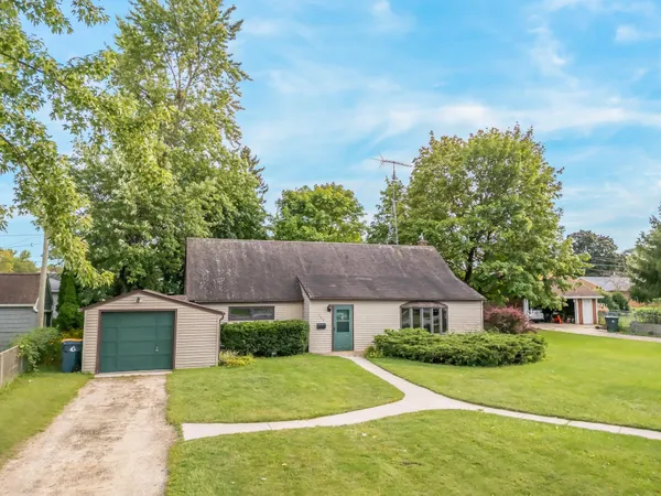 $255,000 | 308 East Mc Williams Street, Fond du Lac, WI 54935