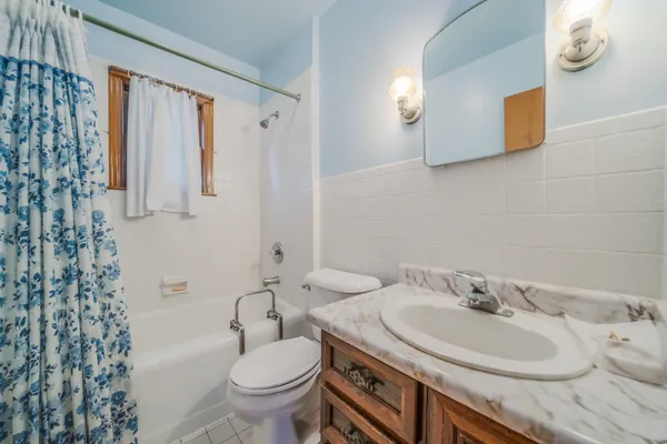 $255,000 | 308 East Mc Williams Street, Fond du Lac, WI 54935