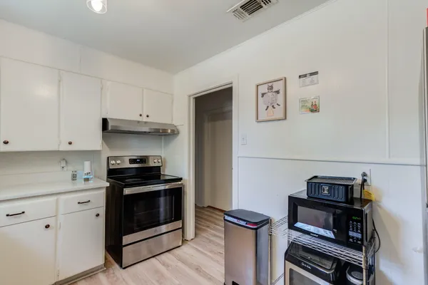$2,000 | 3314 31st Street, Lubbock, TX 79410