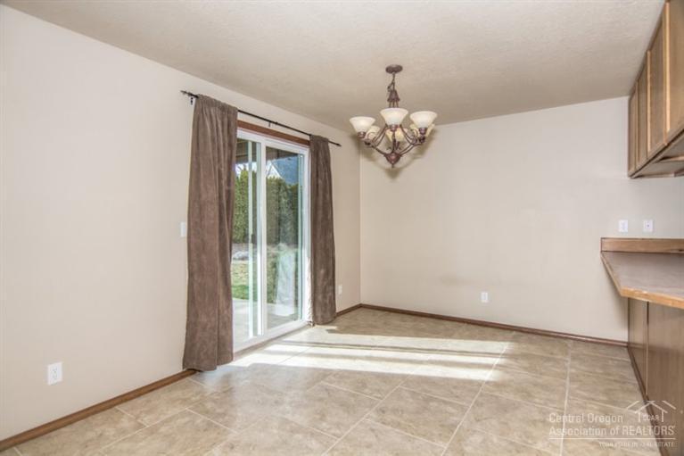 3017 Northeast Raleigh Court Bend, OR 97701 - Photo 11 of 25 Additional Photo