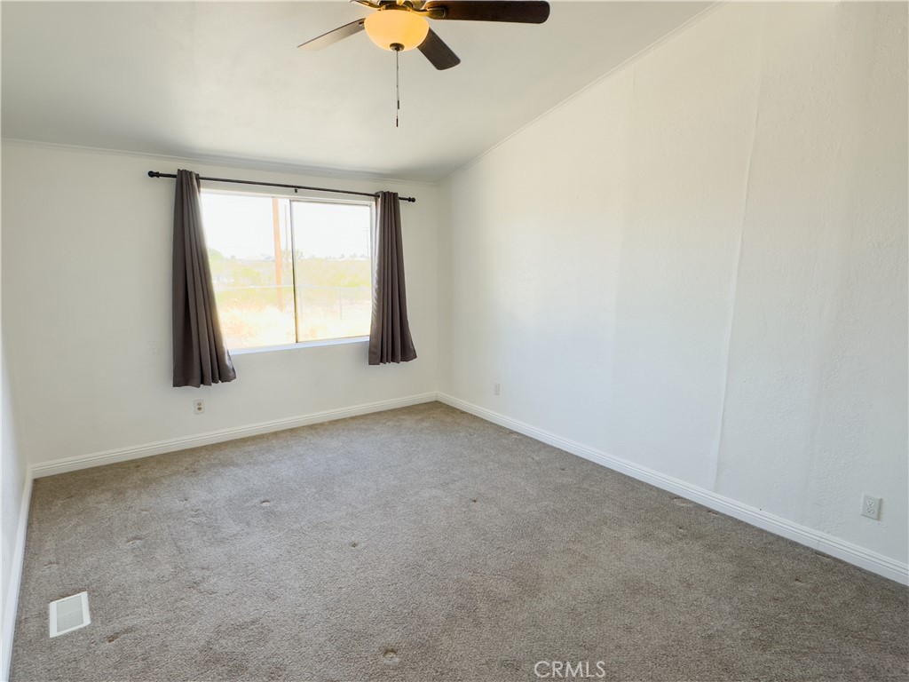 4175 Nyack Road Phelan, CA 92371 - Photo 12 of 26