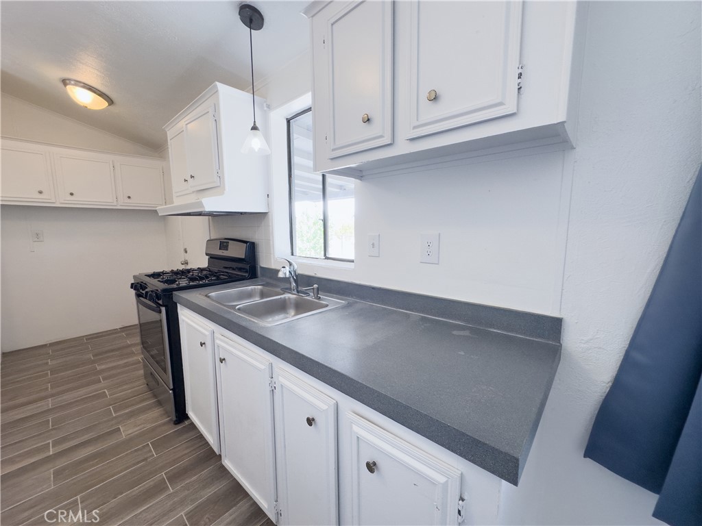 4175 Nyack Road Phelan, CA 92371 - Photo 10 of 26