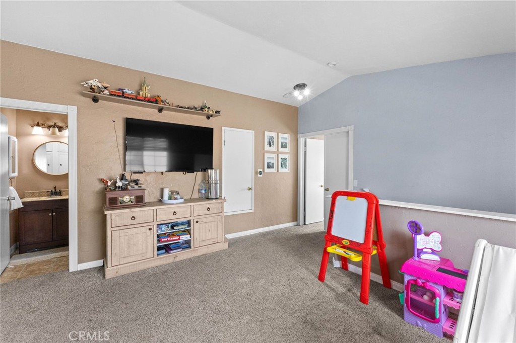 39714 Rustic Glen Drive Temecula, CA 92591 - Photo 11 of 19