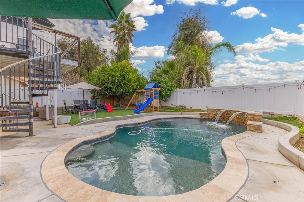 39714 Rustic Glen Drive Temecula, CA 92591 - Photo 5 of 12