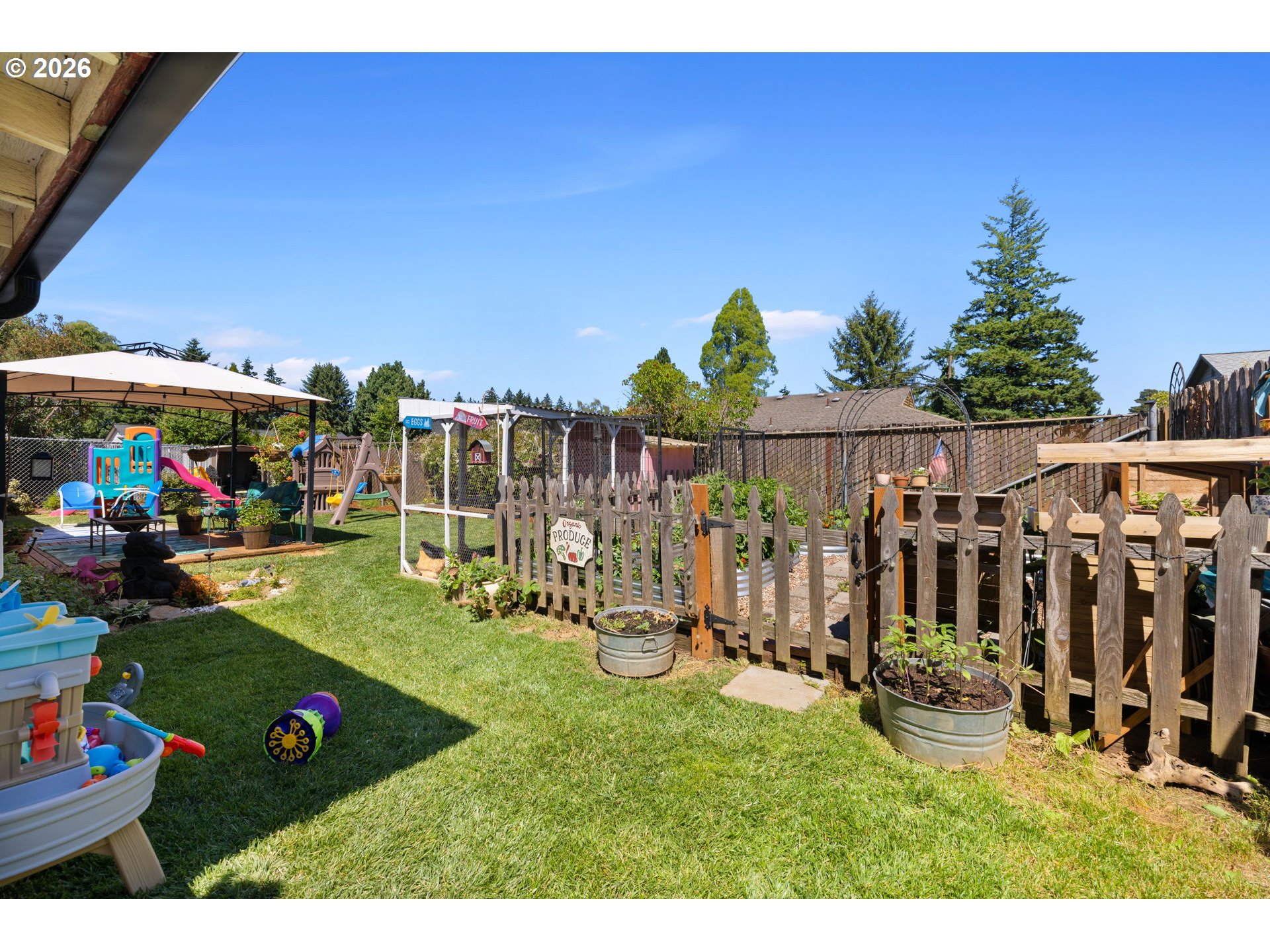 170 Northeast Robin Way Gresham, OR 97030 - Photo 38 of 44
