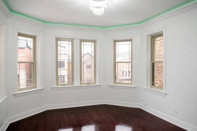 $2,800 | 2026 West McLean Avenue, Unit 2, Chicago, IL 60647