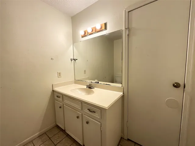 $119,000 | 11280 Braes Forest Drive, Unit 105, Houston, TX 77071