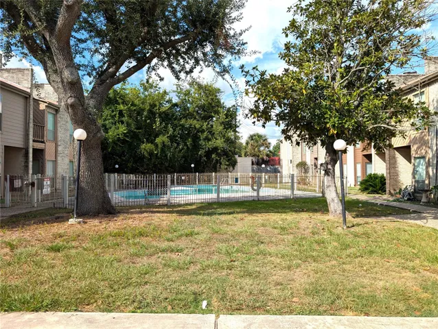 $119,000 | 11280 Braes Forest Drive, Unit 105, Houston, TX 77071