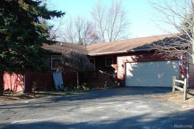 2601 East Burnside Road North Branch, MI 48461 - Photo 1 of 17 Burnside Road Front.jpg