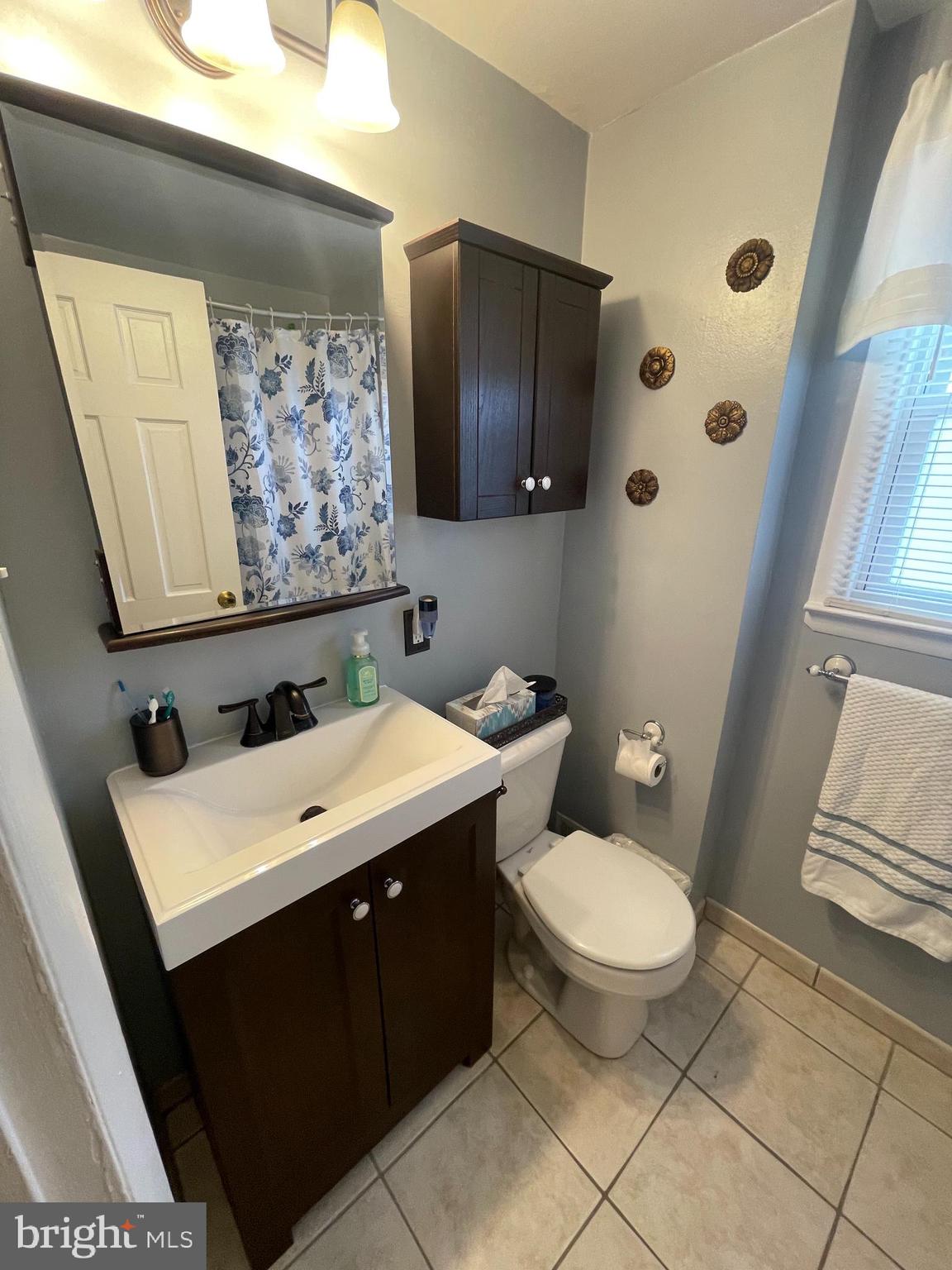 9908 Medway Road Philadelphia, PA 19115 - Photo 18 of 23 Hall Bathroom