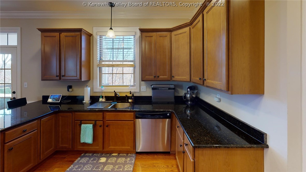 901 Suncrest Road Charleston, WV 25303 - Photo 9 of 41 Gallery Image 9
