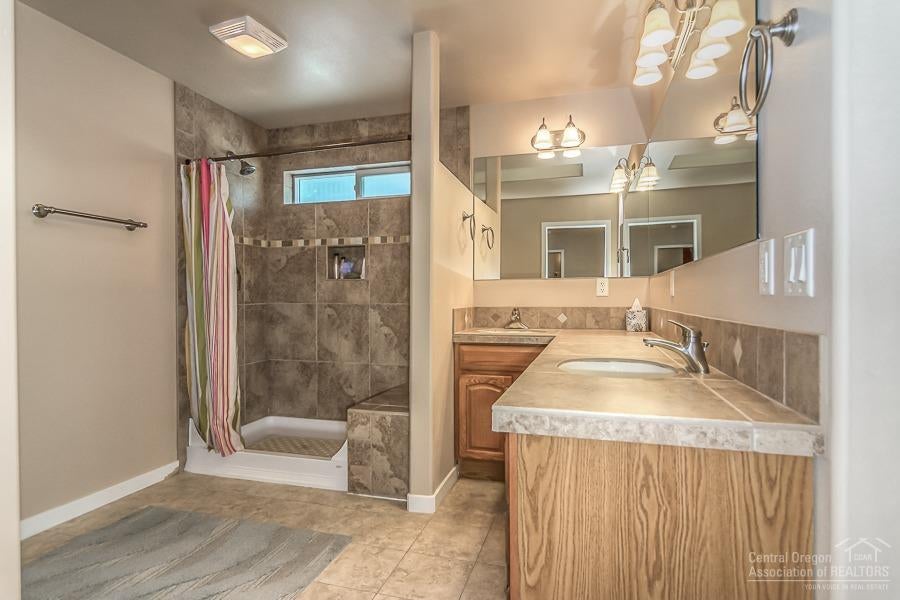19449 Apache Road Bend, OR 97702 - Photo 14 of 25 Additional Photo
