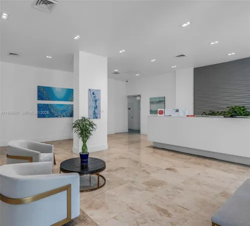 $2,400 | 2101 South Ocean Drive, Unit 1006, Hollywood, FL 33019