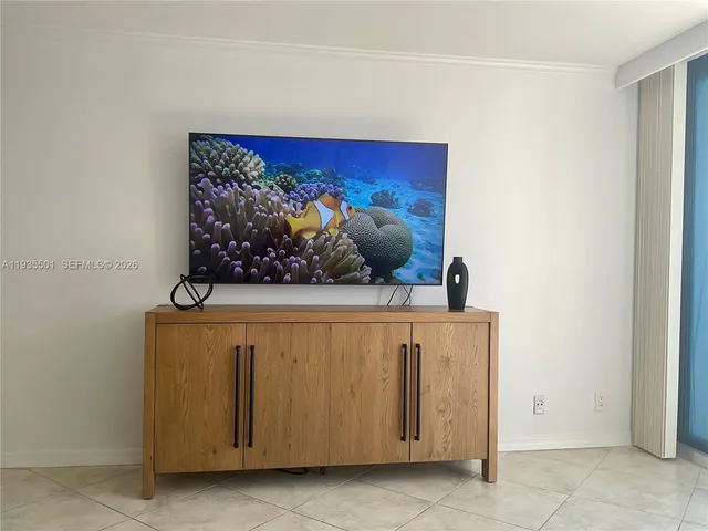 a view of utility room